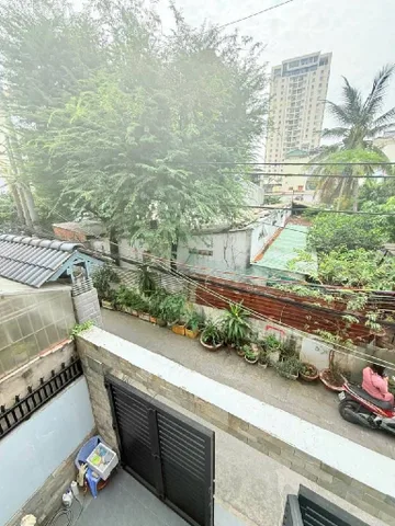 Nhà phố 2 tầng ngay cư xá ngân hàng; 4,9x16m 2PN; đúc BTCT; không quy hoạch