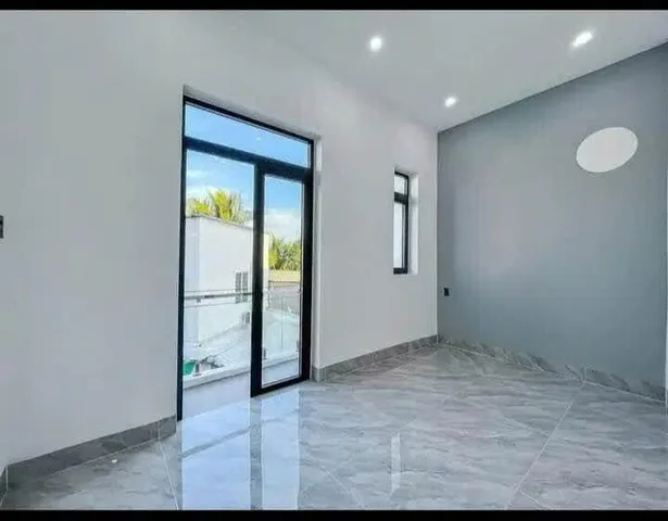 BÁN NHÀ 1 TRỆT 1 LẦU GẦN KCN CẦU TRÀM