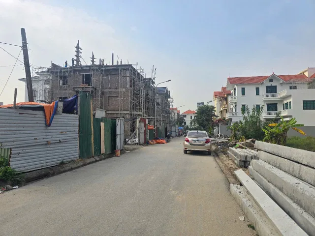 Bán 270m đất dự án đại hoàng long dãy OBT21. Cạnh vườn hoa và hồ. Thông thẳng ra nút giao tây nam. Phường võ cường tỉnh bắc ninh