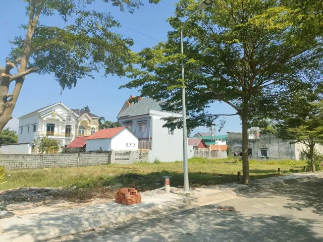 [Cuối năm] 2 tỷ bán gọn lô đất Củ chi gần Vành đai 3 liền Vin Hóc Môn gọi 0772507203
