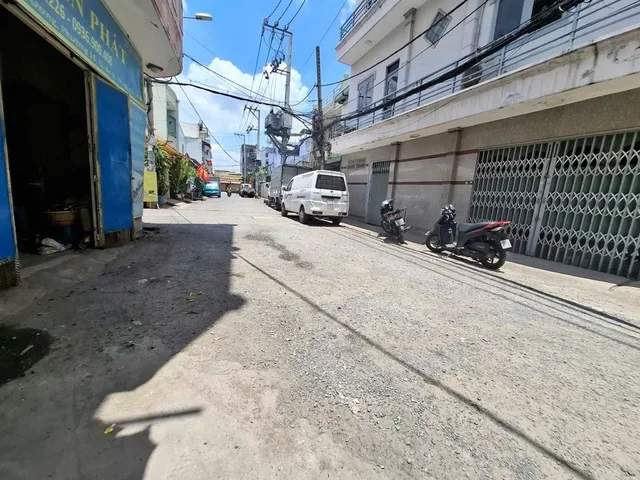 [QUẬN 8] AN DƯƠNG VƯƠNG - NGAY NGÃ TƯ  AN DƯƠNG VƯƠNG - VÕ VĂN KIỆT - HẺM XE 7  CHỖ VÀO NHÀ - 68M2 NỞ HẬU TÀI LỘC CHỈ 5,45 TỶ