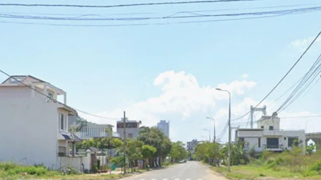 ĐẤT THỔ CƯ CHÍNH CHỦ LÔ SỐ 04 NGUYỄN ĐÌNH HOÀN( cạnh khách sạn ALAN SEA )