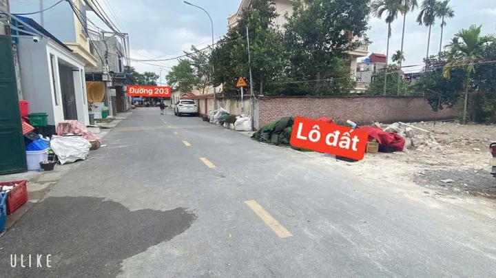 Bán 76 m lô góc ngay chợ cóc thôn 1 Thiên Hương buôn bán tốt đường nhựa . L/h :076.231.9990 e Thúy