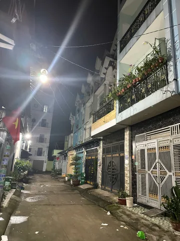 🌹 NHÀ MẶT TIỀN BÌNH TÂN – GIÁ ĐANG GIẢM

📍 Đường Bình Thành, P. Bình Hưng Hoà