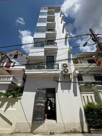 Bán nhà 7 tầng tại trung lực