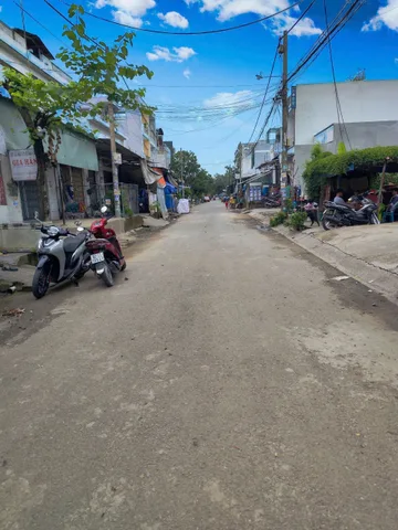 CẦN BÁN 100M2 ĐẤT TRONG KHU DÂN CƯ TÂN TẠO - GIÁ: 2TY9