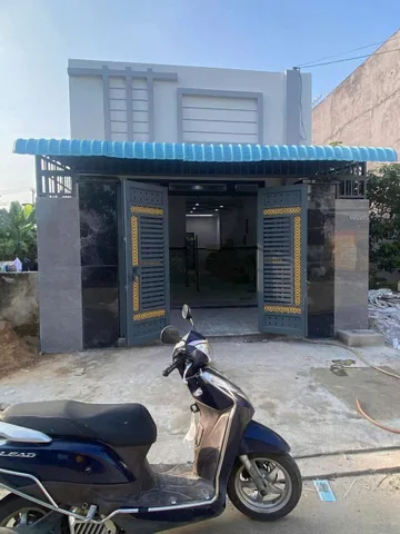 🏡 TÌM CHỦ MỚI CHO NHÀ CẤP 4 100M2 – KDC LONG KIM, BẾN LỨC – 2 TỶ 490 – SHR 🏡