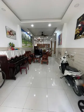 NHÀ PHỐ 2TẦNG - 71M2 - 3PN - NỞ HẬU TÀI LỘC - CHỈ 6.420TỶ - SỔ HỒNG RIÊNG .