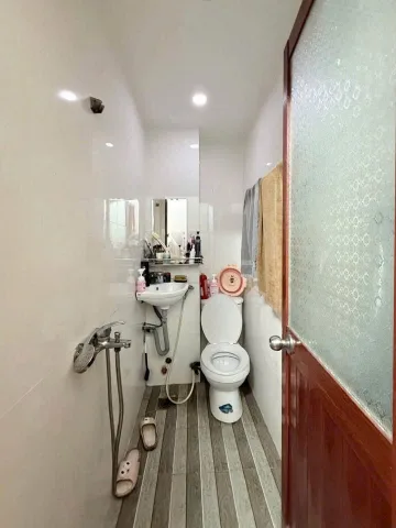 Nhà nằm vị trí đẹp Phan Văn Trị, Bình Thạnh 42m2 giá chỉ 3ty9 thuận tiện qua các quận trung tâm.