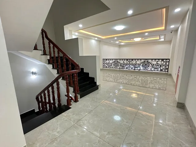 Cho thuê nhà Ngay Vòng Xoay Hoàng Hoa Thám- Hiệp Thành - Thủ Dầu Một - BD