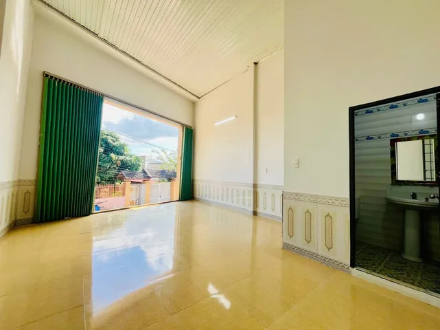Bán nhà mặt phố gần bệnh viên tây nguyên đường ynue diện tích 100m2 giá 2ty689