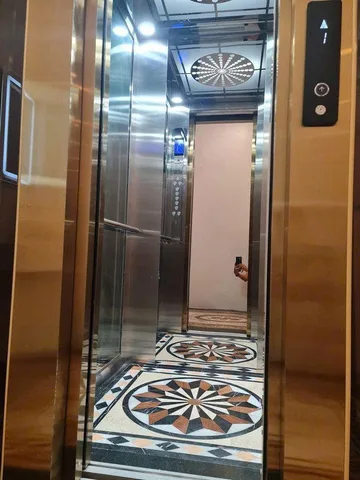 Hiếm nhà đẹp 5 tầng mặt phố Nguyễn Viết Xuân, 40m2, mặt tiền rộng 4m, thang máy, vị trí đẹp, kinh doanh, giá 21 tỷ