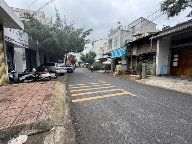 Bán nhà 76.2m² giá 2.45 tỷ Phường Buôn Ma Thuột