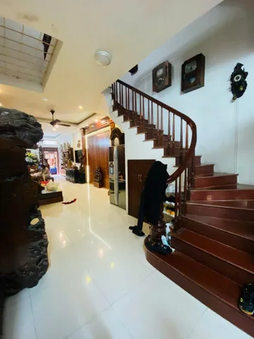 Bán nhà Tân Mai 83/140m² ngang 4.5m giá 25 tỷ Phường Hoàng Mai (MUA/BÁN BĐS nhắn tin Zalo 0862299066)