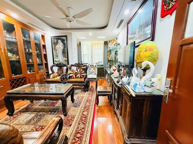 Bán nhà Nguyễn Chánh 60m² – 7 tầng thang máy – ô tô tránh – vỉa hè – 40 tỷ