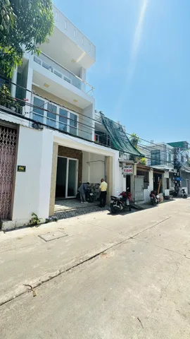 Bán nhà 103.7m² ngang 5m giá 7.6 tỷ tại Phường Phước Hòa Thành phố Nha Trang
