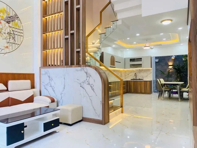 Gần Đại học Văn Lang. Nhà 65.9m² Nguyễn Văn Đậu giá 5 tỷ 050. Xây 1 trệt 3 lầu, hẻm 4m, sổ riêng