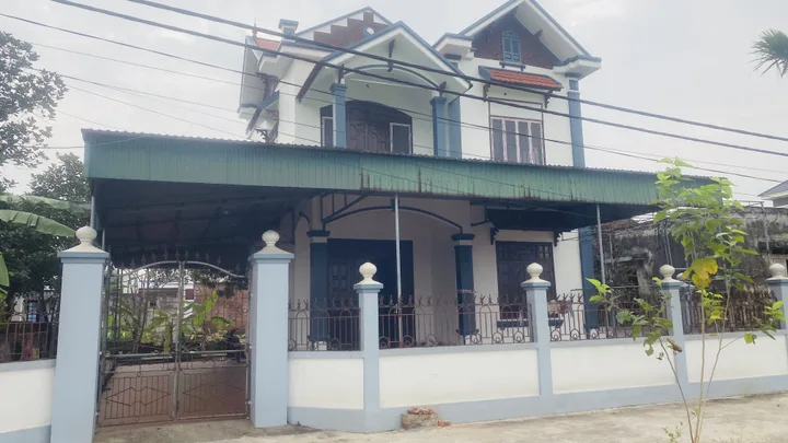 BÁN NHÀ 2 TẦNG MỚI – 402m² – VIEW KCN PHƯƠNG ĐẠO – GIÁ 4,85 TỶ