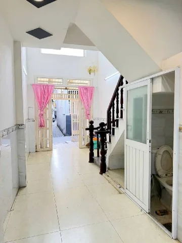 QUẬN 8. HẺM DƯƠNG BÁ TRẠC TRUNG TÂM QUẬN 8 SÁT VÁCH Q1 - 4 TẦNG, HOÀN CÔNG. CHỈ 4,89T