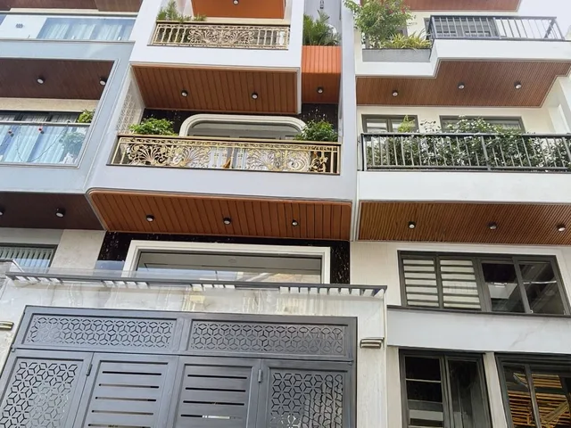 Nhà mới 5 tầng sổ hồng riêng, hẽm xe hơi gấp bán