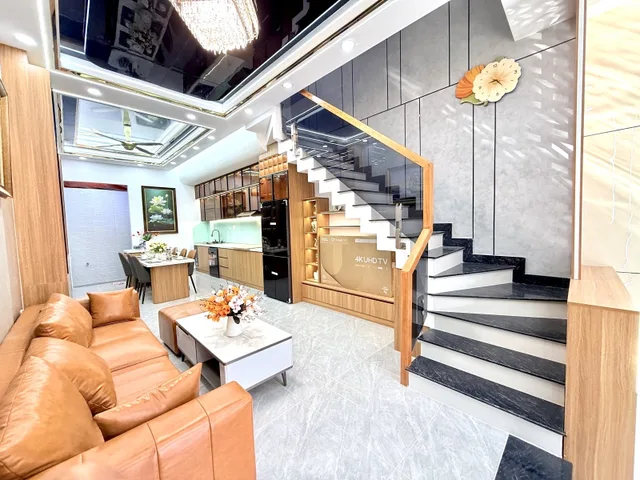 🚗 BÁN NHÀ 4 TẦNG MỚI - 60M2(4*15), HOÀN CÔNG - 4PN, 4WC - TẶNG FULL NỘI THẤT - KHÔNG QH, TIỆN ÍCH BỔ VÂY - NHÀ MỚI - HẺM XE HƠI, TRUNG TÂM P. LINH ĐÔNG, THỦ ĐỨC. (Q)