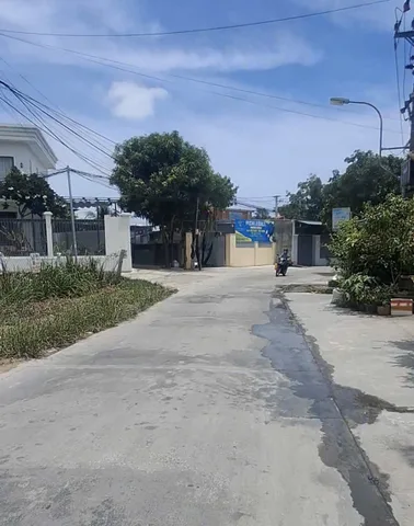 Bán 100m2 Đất - Trên Đất Có Nhà Cấp 4
Đường Rộng 4m | PHƯỚC TRUNG – PHƯỚC ĐỒNG _ Nam Nha Trang
 • Ngang 6,4m, full thổ