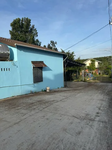 Bán nhà 246m² ngang 4m giá 1.9 tỷ Xã Quảng Phú