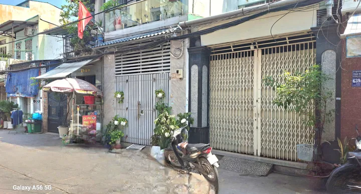 Nhà 3 tầng kiên cố Hương Lộ 2, hẻm thông 8m. Dt (4×13m) Shr, gần 5 tỷ