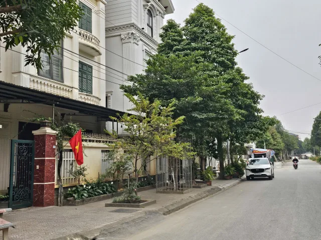 Bán 249m đất biệt thự khu đô thị đại hoàng long dãy OBT7. Ngay cạnh hồ. Mặt đường lý thánh tông. Phường võ cường tỉnh bắc ninh
