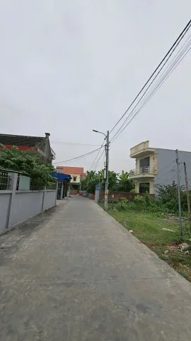 Bán 61 m Hoàng Động đường 4 m thông khu dân đông đúc . L/ h :076.231.9990 e Thúy