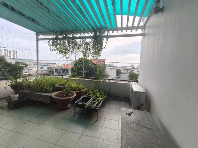 BAN NHA DI AN