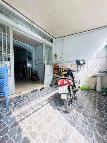 Bán nhà 60m2, Nguyễn Sơn, 2pn, hẻm oto, giá chỉ 4 tỷ