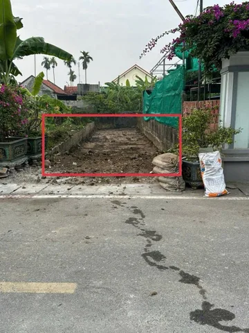 Bán đất 111m² ngang 4,27m giá 2.45 tỷ Phường Lưu Kiếm Đông sơn cũ. 
Lh 0382341632
Em Liên