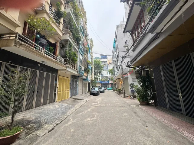 BÁN NHÀ PHÂN LÔ NGHĨA ĐÔ – Ô TÔ TRÁNH – KINH DOANH VĂN PHÒNG 43m² – 5 TẦNG – MT 3.9M – GIÁ 23.5 TỶ