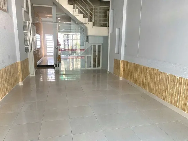BÁN NHÀ ĐẸP CẠNH LÊ TRỌNG TẤ.N - NGÃ TƯ GÒ MÂ.Y - HẺM XE HƠI - ( 4X18M )