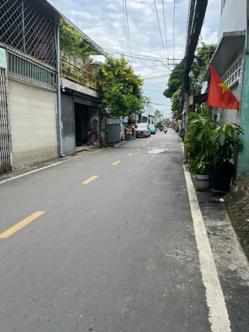 Bán nhà hẻm 3,5m ngay trục chính trung tâm q7. dt 4x18m 1 lầu thu nhập 11tr/tháng . Giá 6,9 tỷ LH: 0942.18.38.68 Huy