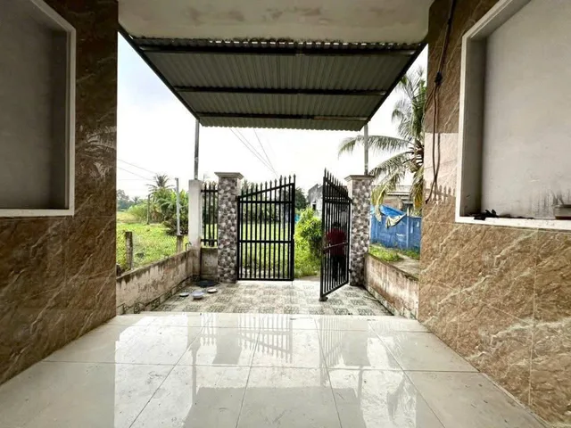 Bán nhà cấp 4 đuờng beton xe ba gác Nhựt Chánh , Bến Lức dt 217m2 full thổ 2pn , 1wc giá 1,19 tỷ