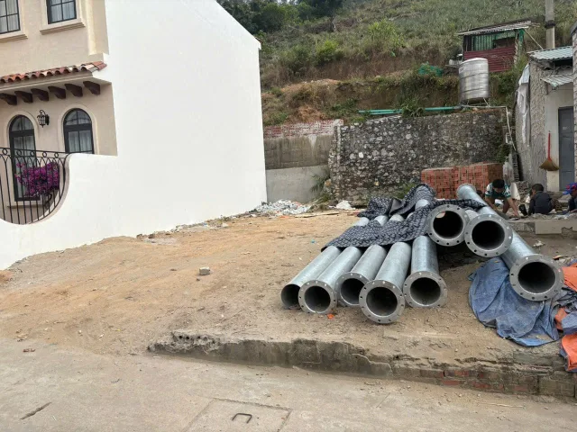 BÁN LÔ ĐẤT CẠNH BIỆT THỰ VÀNG BÃI CHÁY,HẠ LONG