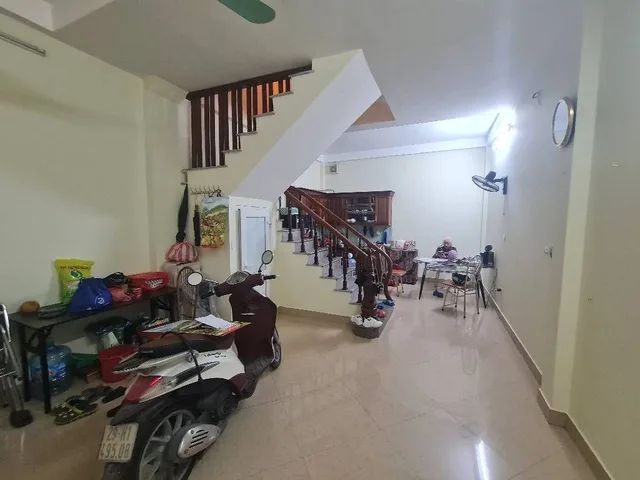 Bán nhà Ô Đồng Lầm 41m² ngang 4,3m giá 14 tỷ Phường Văn Miếu Quốc Tử Giám