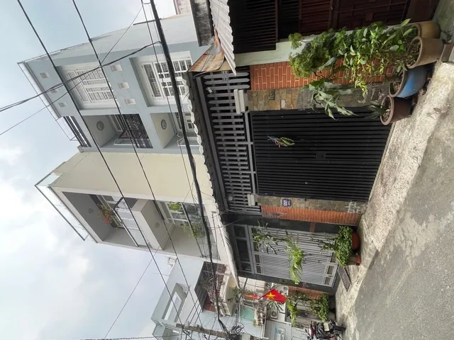 Gáp bán nhà 4 tầng sổ hồng riêng, hẽm xe hơi, gần nhà ga T3 gò vấp