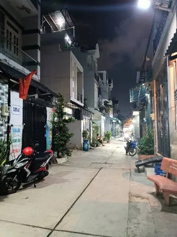 Bán nhà gấp 2 Tầng HXH Cây Cám  Bình Tân