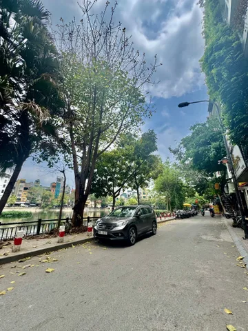 GẦN SÁT MẶT HỒ LINH QUANG - KHÔNG KHÍ MÁT MẺ, CỰC HIẾM TRONG LÕI ĐỐNG ĐA - Ô TÔ TRÁNH – KD TẤP NẬP – TIỆN ÍCH NGẬP TRÀN