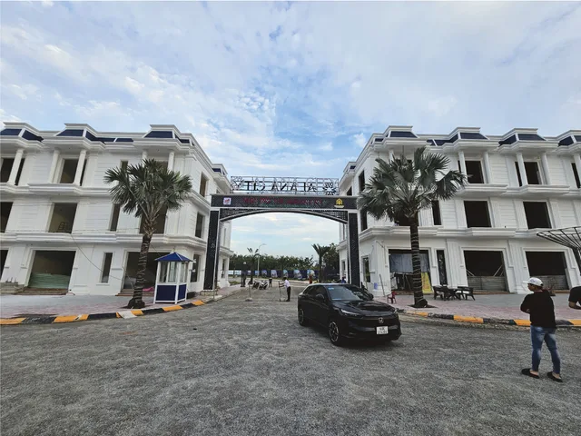 Lô đất liền kề 122,5m2 gần QL741, Cao tốc Bình Dương - HCM, tại KĐT Green City. Sổ sẵn. CK 12%