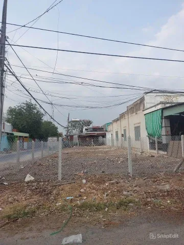 Ngộp ngộp ! Cần bán gấp lô đất 240m2 ở gần đường Nguyễn Trọng Cát ( trung tâm TX Trảng Bàng ) - Sổ hồng riêng ----- Giá thương lượng 740 triệu