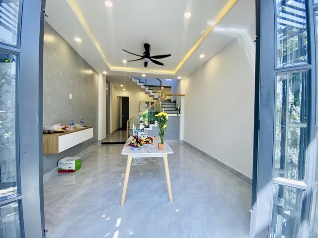 🚗 BÁN NHÀ 2 TẦNG - 54M2( 4*13.5), HOÀN CÔNG - NHÀ MỚI Ở NGAY - NHÀ PHỐ HẺM XE HƠI 6M - GẦN CHỢ, UBND P. LONG PHƯỚC, THỦ ĐỨC.(C)