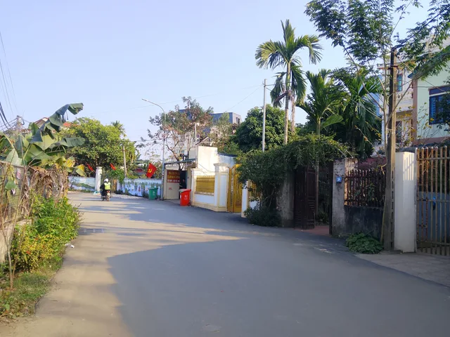140m FULL THỔ, TRỤC CHÍNH THÔN 3 KIM BÔNG, SÁT KHU CNC HÒA LẠC, PHÙ HỢP CHO VIỆC ĐẦU TỪ HOẶC XÂY DỰNG NHÀ Ở LÂU DÀI.