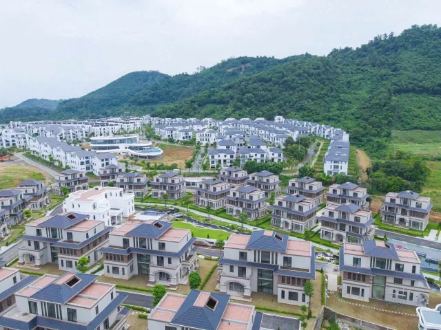 441M2 MẶT TIỀN ĐƯỜNG NHỰA ĐỐI DIỆN XANH CẦN BÁN GẤP