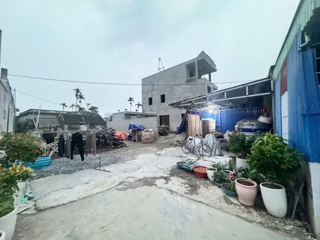 Bán 60 m Đường Đá Hoa Động ngay sát Hoàng Huy ngõ rộng 3.8 m . L/h :076.231.9990 e Thúy