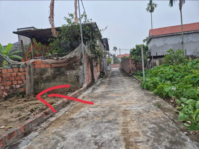 Bán 88 m ngõ ô tô đỗ cửa cách đường trải nhựa :30 m cách trường 100 m .l/h:076.231.9990 e Thúy