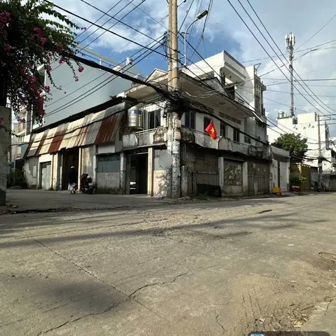 Bán nhà 2 Tầng , Hẻm ôtô, DT: 190m² full thổ cư ngang 9m giá 10.1 tỷ tại Phường Bình Trị Đông